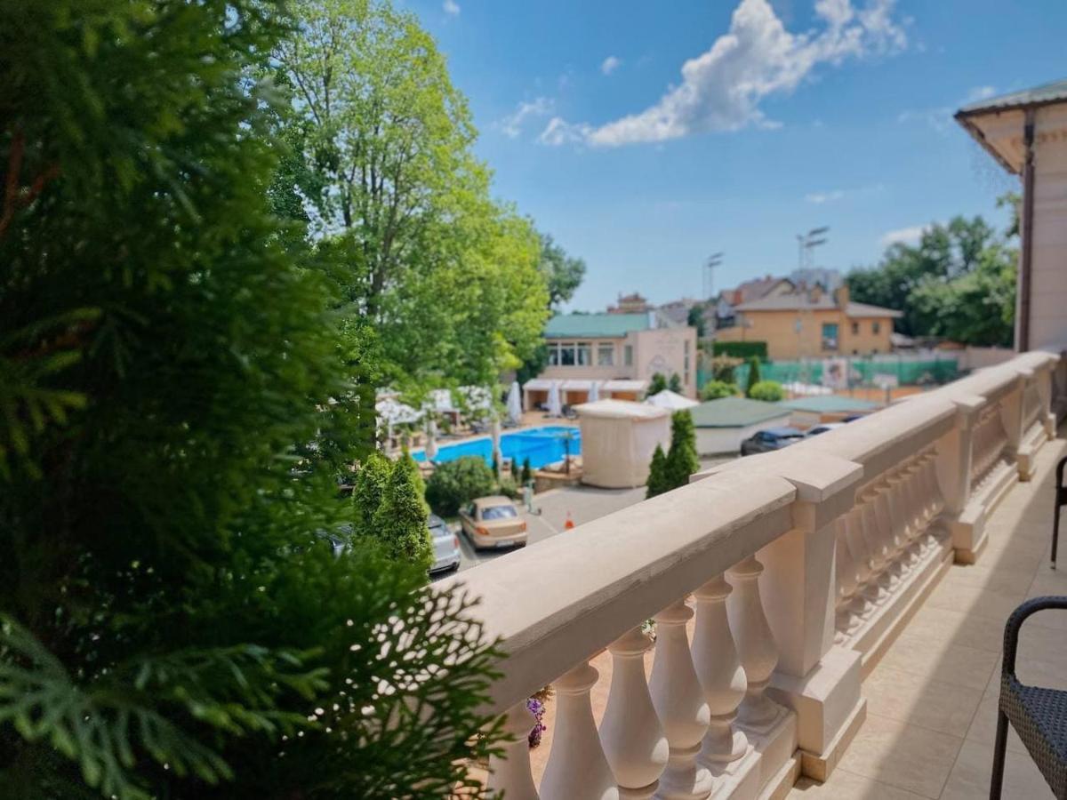 Arcadia Plaza Hotel Odessa Extérieur photo