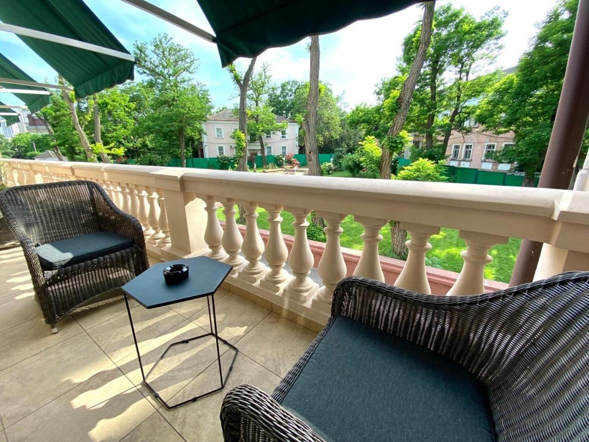Arcadia Plaza Hotel Odessa Extérieur photo