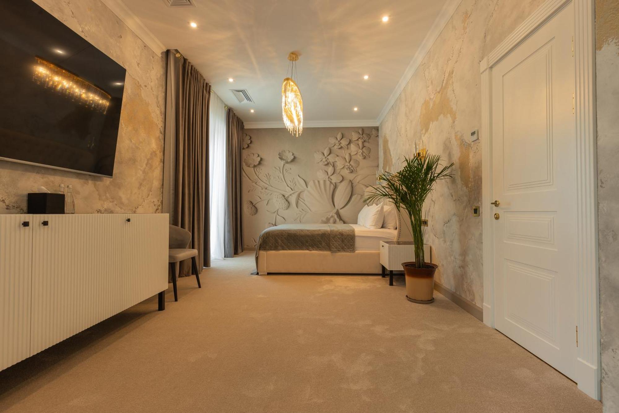 Arcadia Plaza Hotel Odessa Extérieur photo